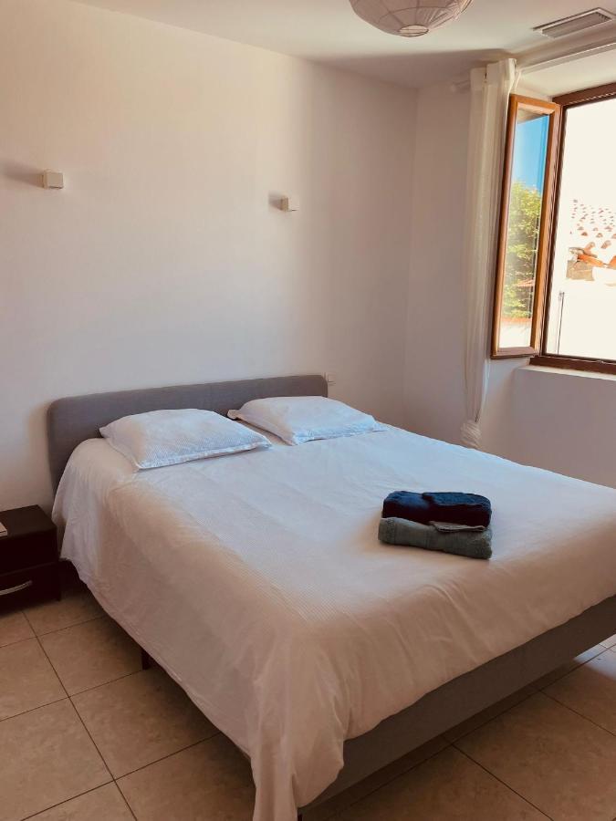 Appartement Cosy T2 - 4 Personnes -Proche De La Mer Marsella Exterior foto